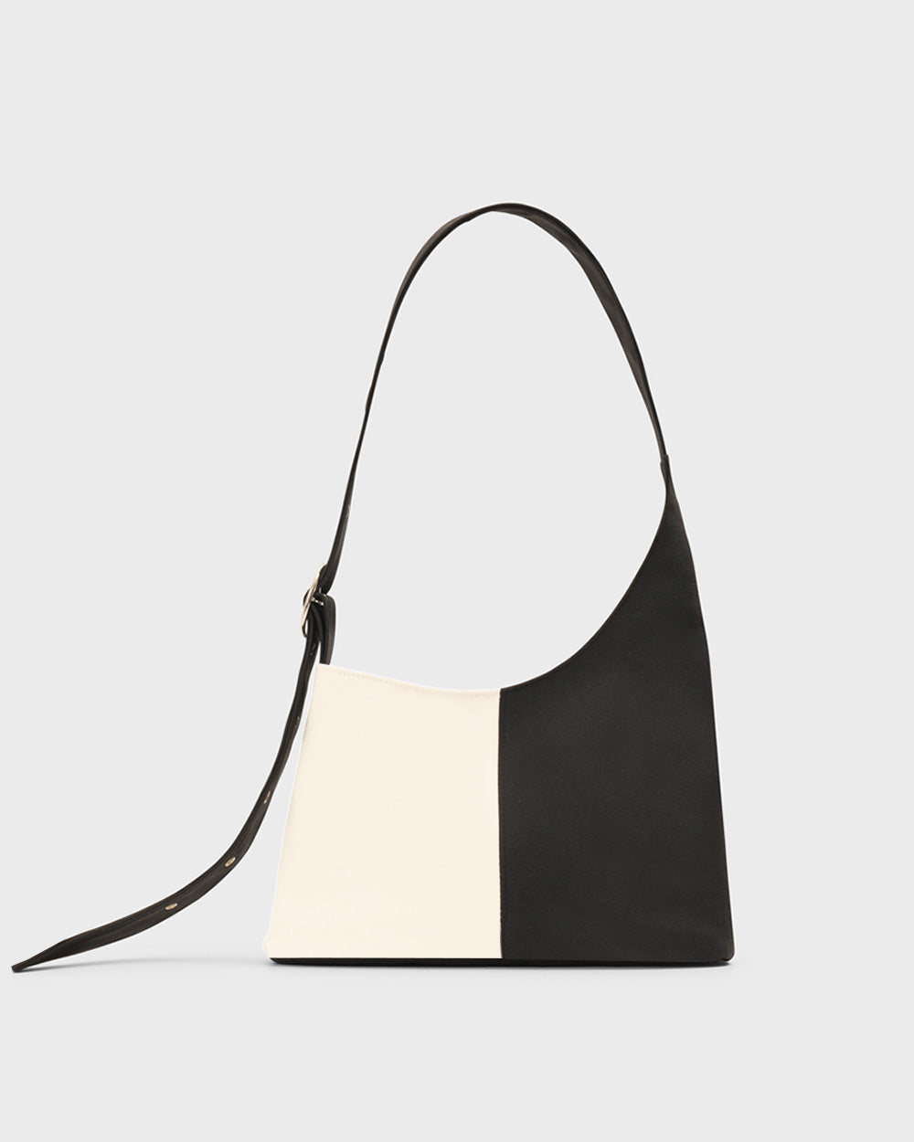 Simona blanco y negro