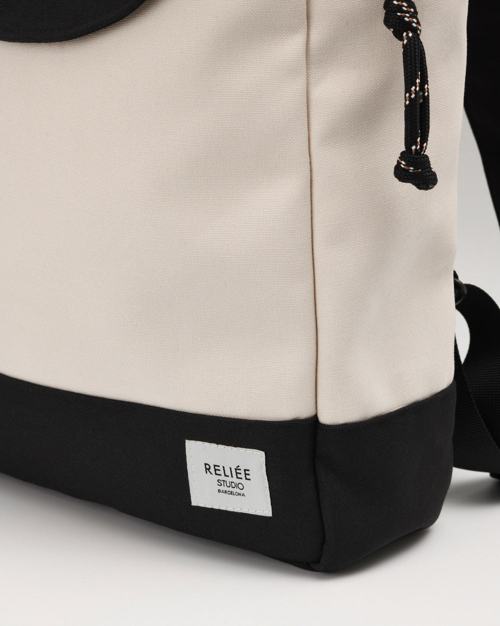 Mel Xtra Blanco y negro WATERPROOF