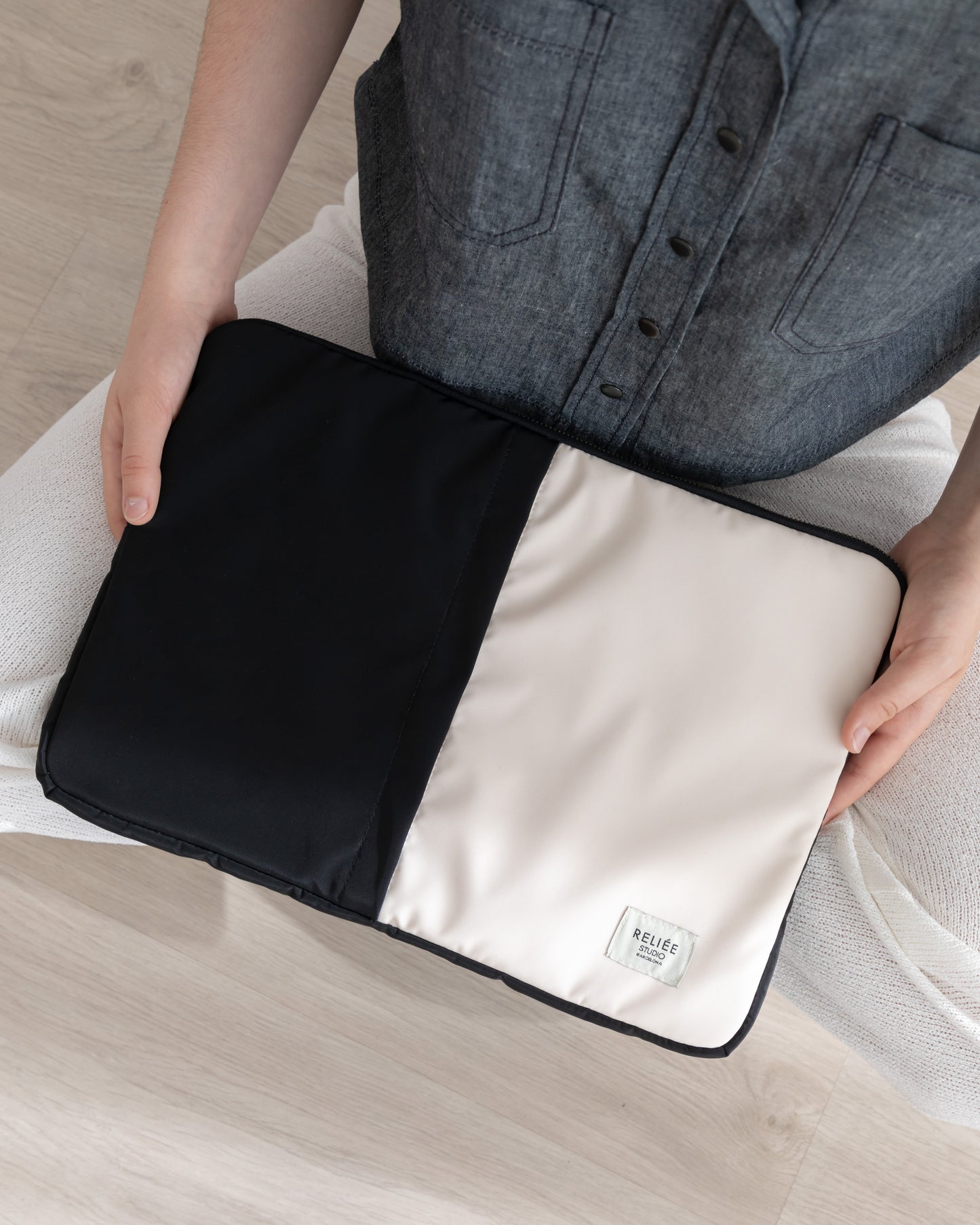 SET Funda + estuche + monedero