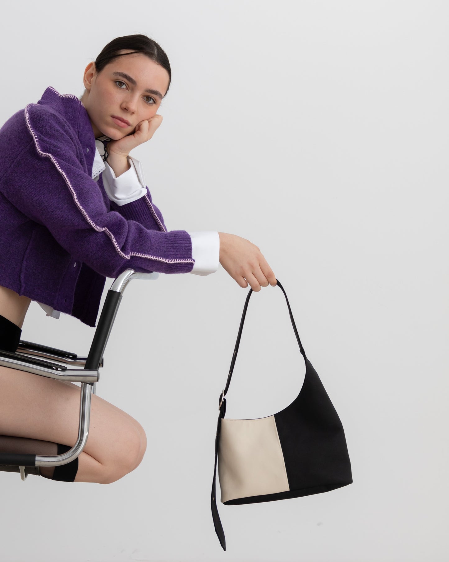 Simona blanco y negro