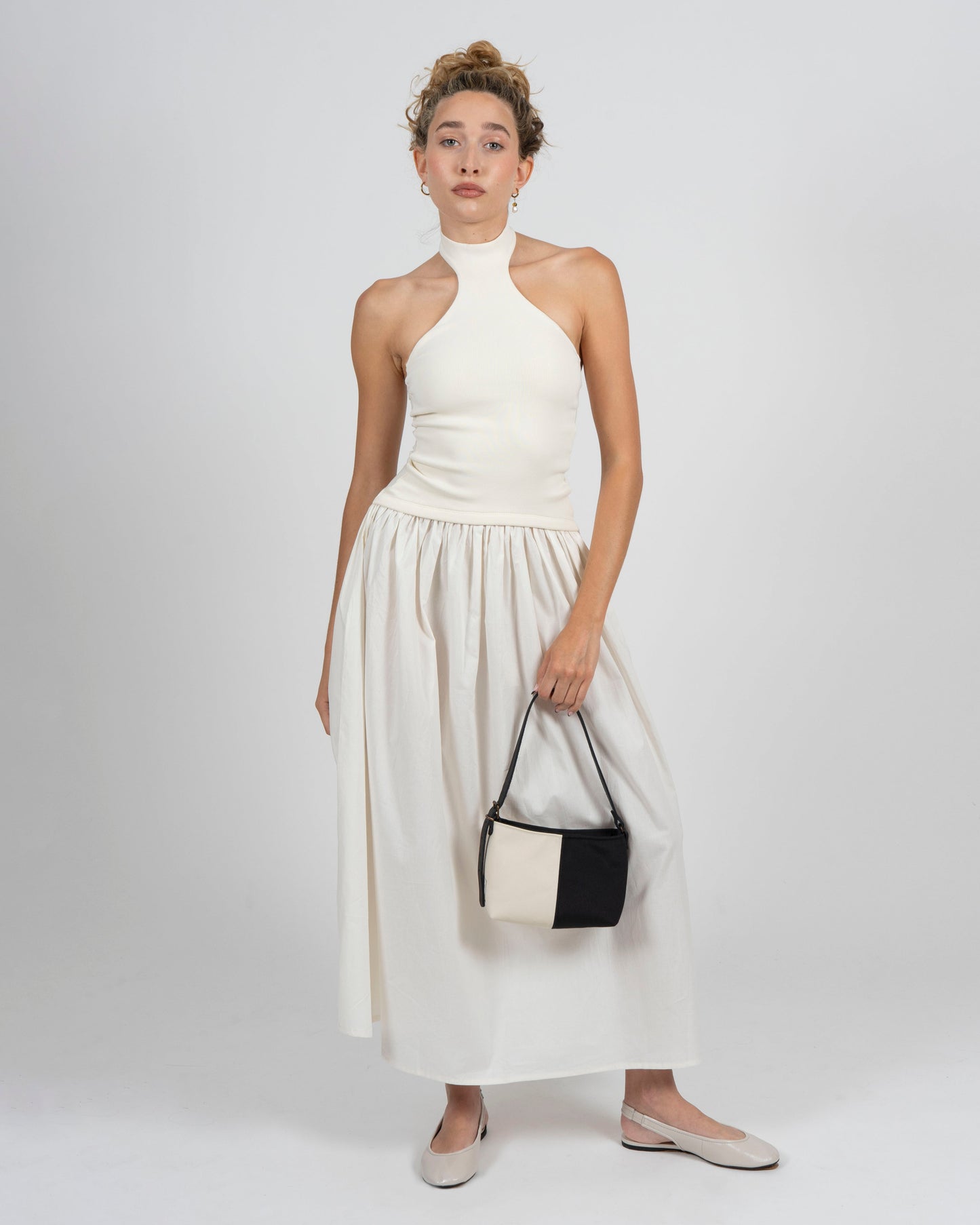 Bruna blanco y negro