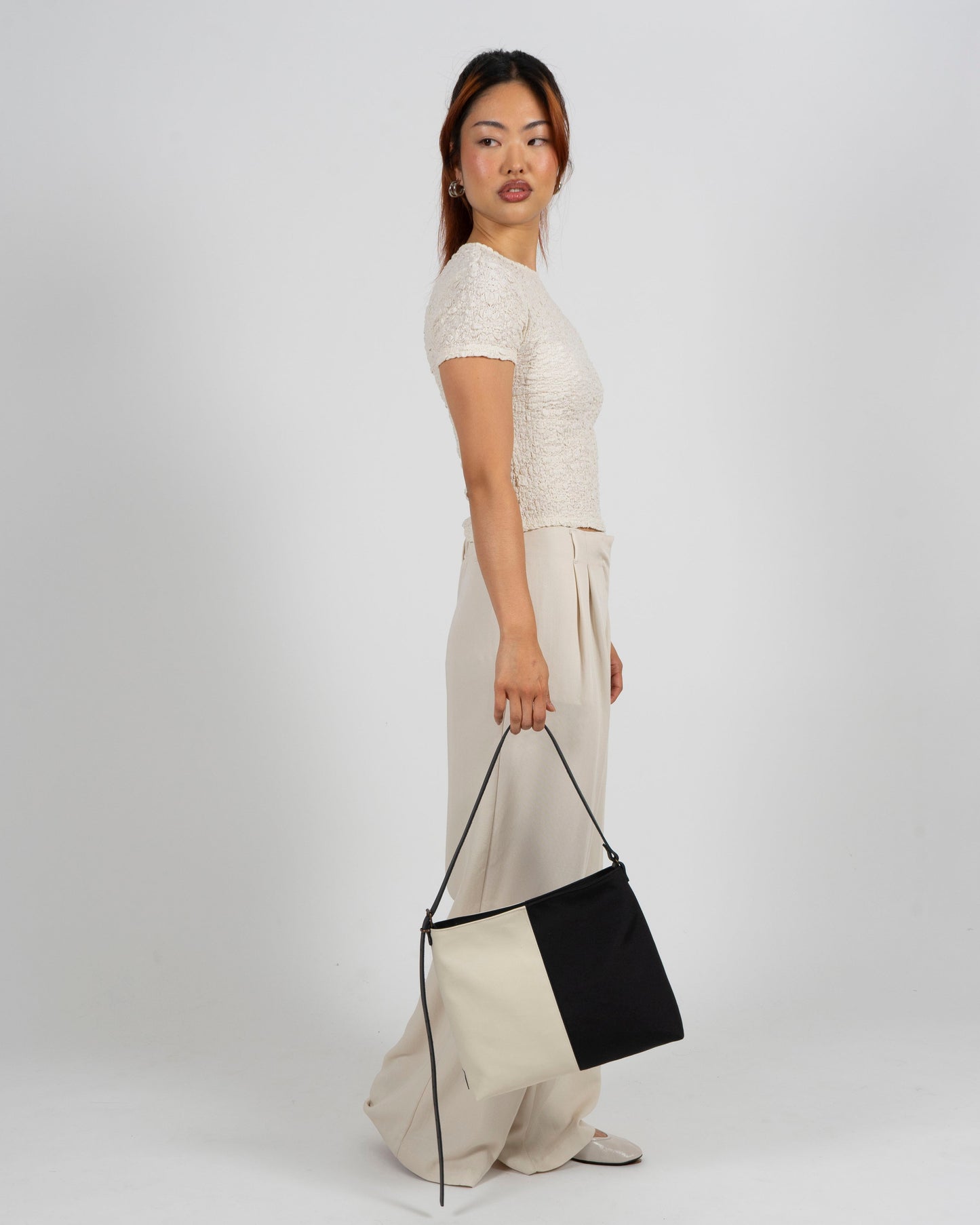 Bianca correa de piel